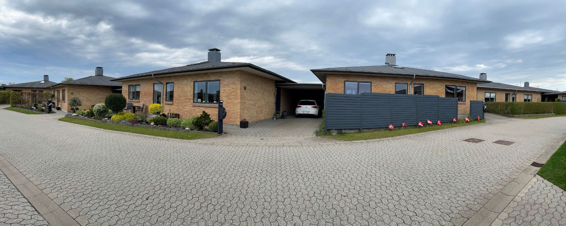 Fra hjørnet mod vest 12 og 14
